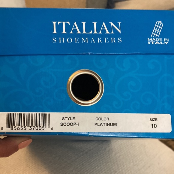 Platinum slip in sandals - Picture 7 of 7